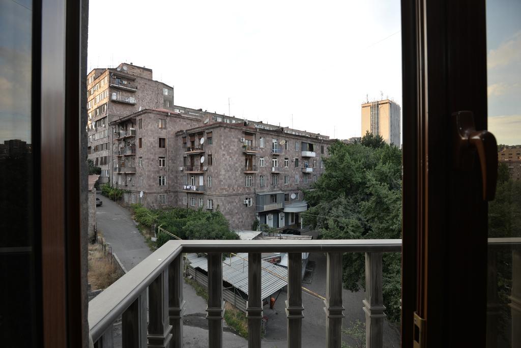 Saryan Hotel Erywań Zewnętrze zdjęcie